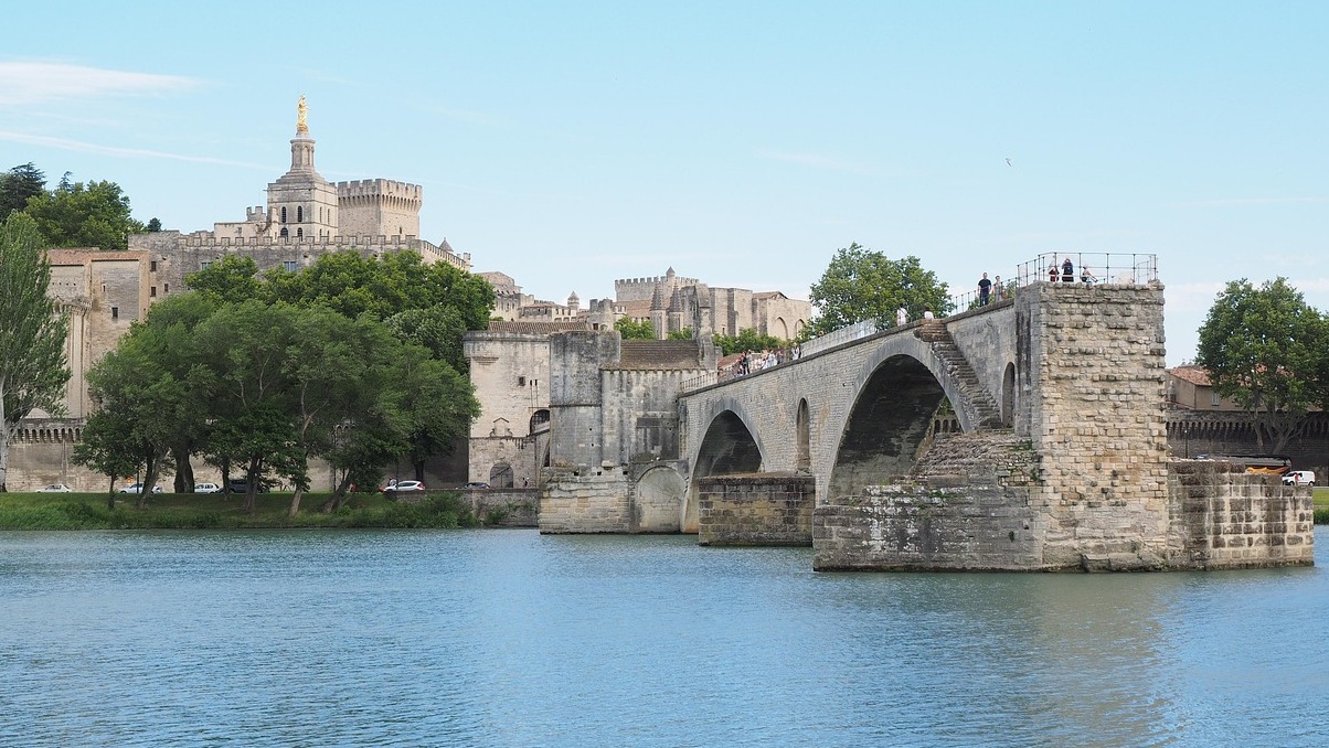 Le Rocher des Doms, site du premier établissement d'Avignon - Avignon | Secret World Trip Planner