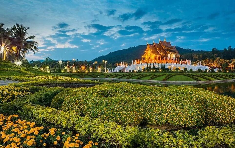 Die Königliche Flora Ratchaphruek — San Sai Noi
