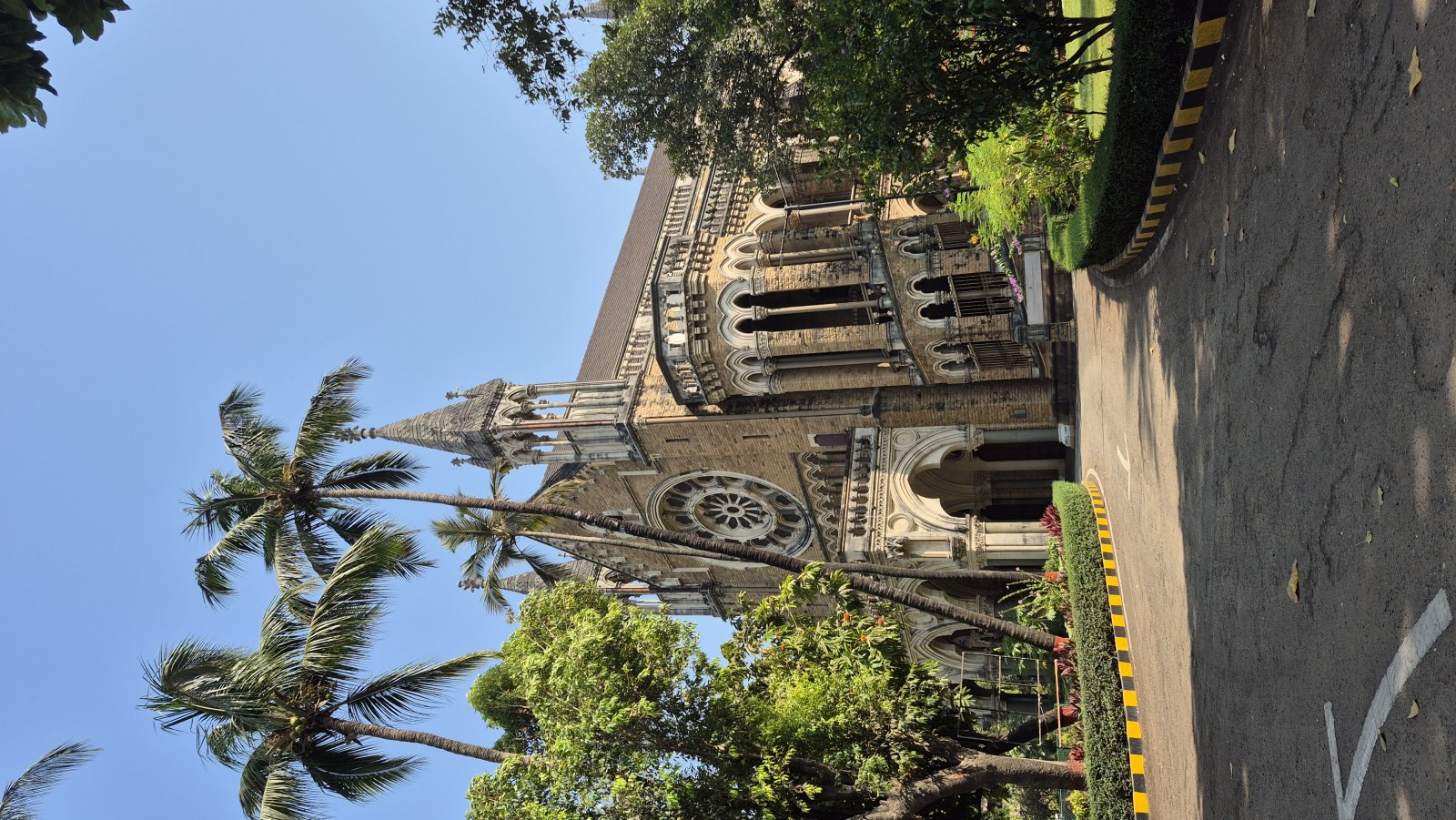 Mumbai | Rajabai Clock Tower - Mumbai | Secret World Trip Planner