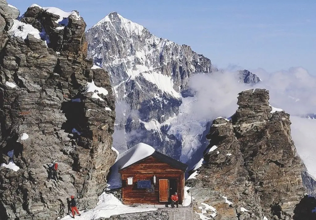 Il Bivacco di Solvay - Zermatt | Secret World Trip Planner