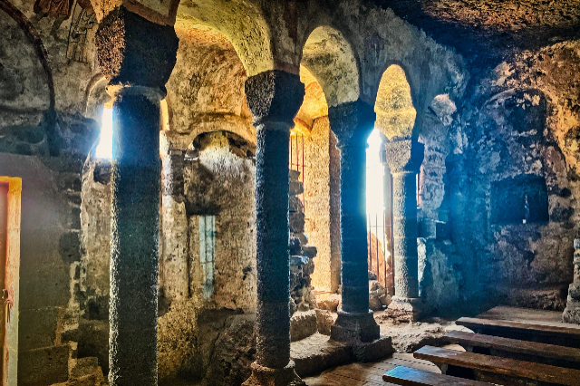 Le grotte di Jonas, - Saint-Pierre-Colamine | Secret World Trip Planner