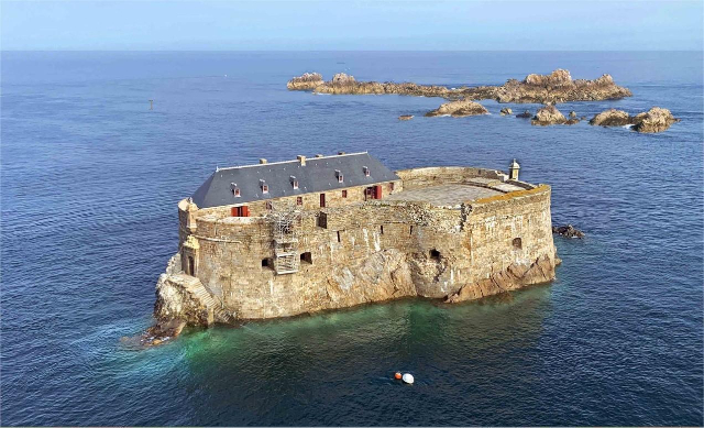 Fort de la Conchée - Saint-Malo | Secret World Trip Planner