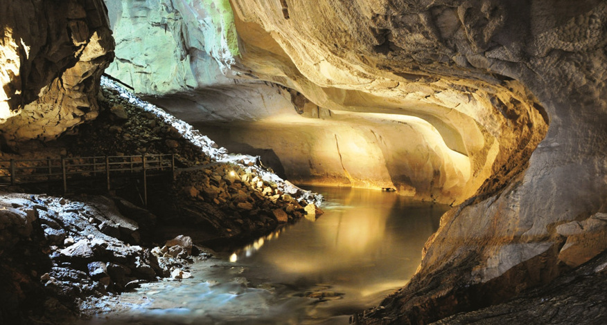 Die Höhlen des Mulu-Parks sind ein erstaunliches Wunder — Sarawak