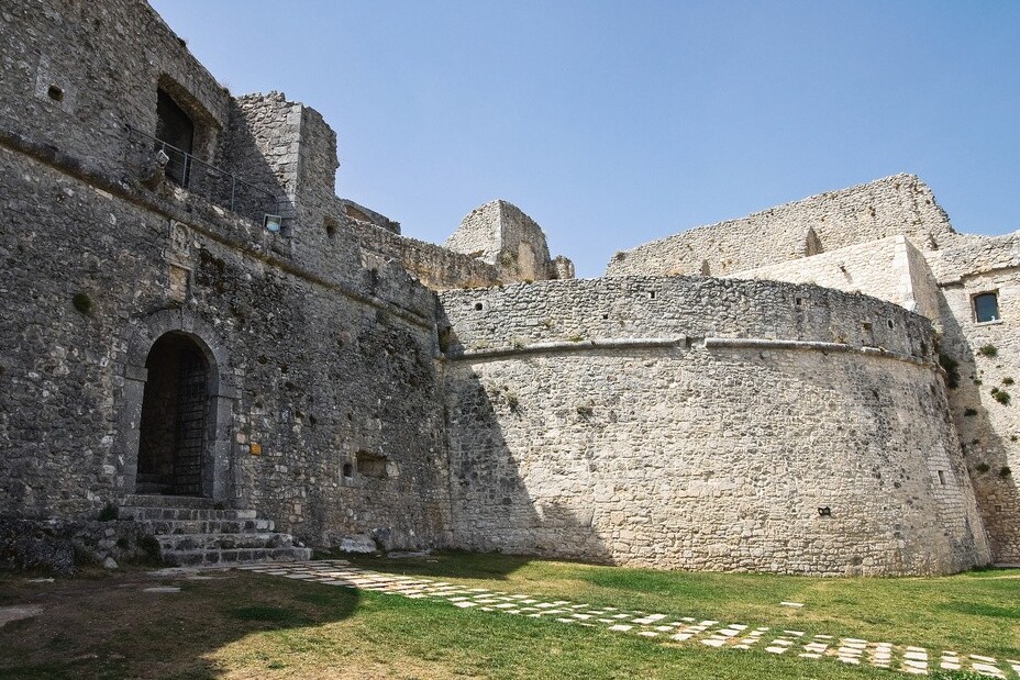 Il Castello di Monte Sant'Angelo - Monte Sant'Angelo | Secret World Trip Planner
