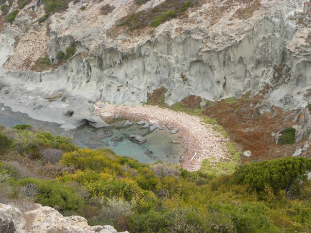 Sos Pupos 悬崖 - Bosa | Secret World Trip Planner