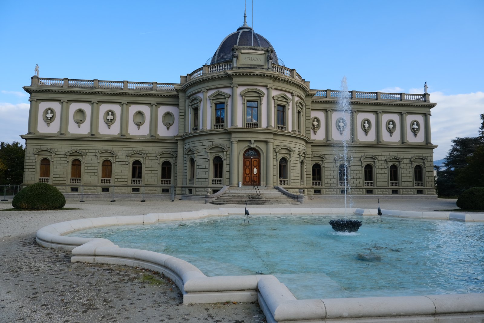 Musée de l'Ariana - Genève | Secret World Trip Planner