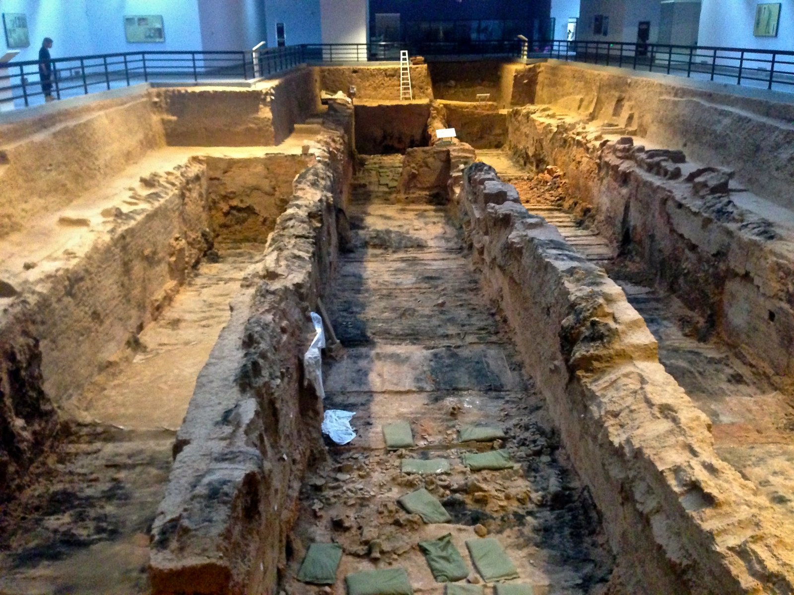 Mausoleo del Emperador Qing Shi Huang - Xian Shi | Secret World Trip Planner