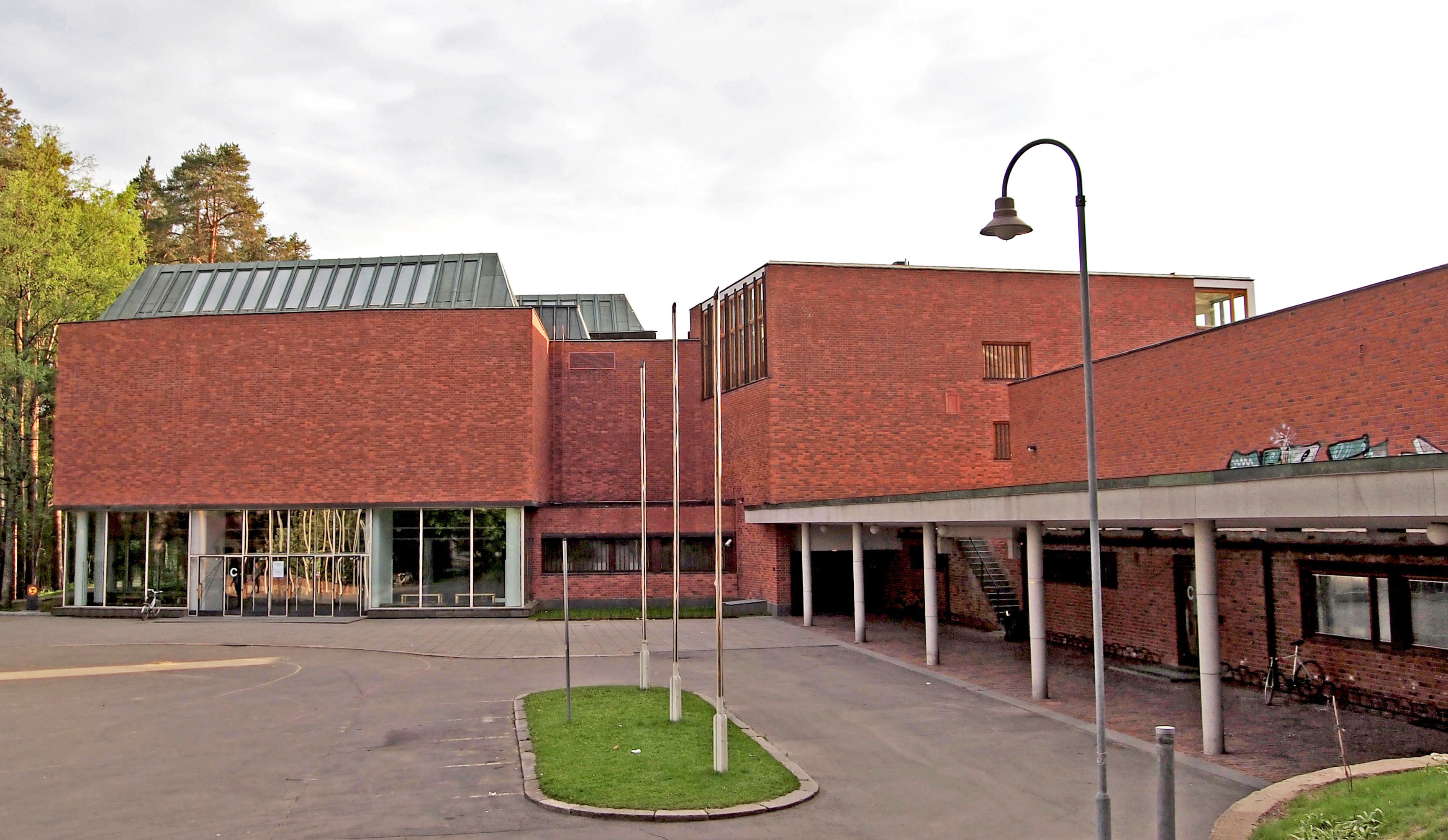 Alvar Aalto designed the Jyväskylä College of Education - Jyväskylän yliopisto | Secret World Trip Planner