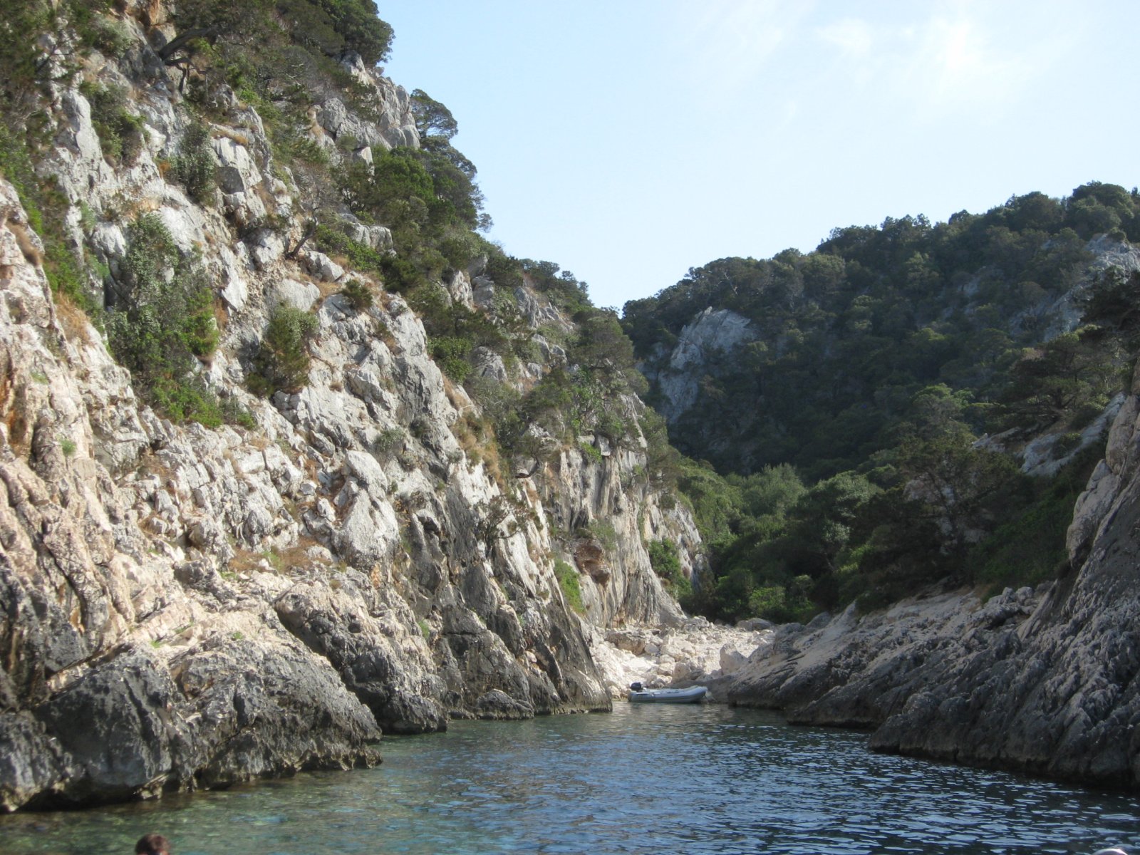 Sardinia: The beautiful beach of Ispuligedenie ( Cala Mariolu ) - Baunei | Secret World Trip Planner