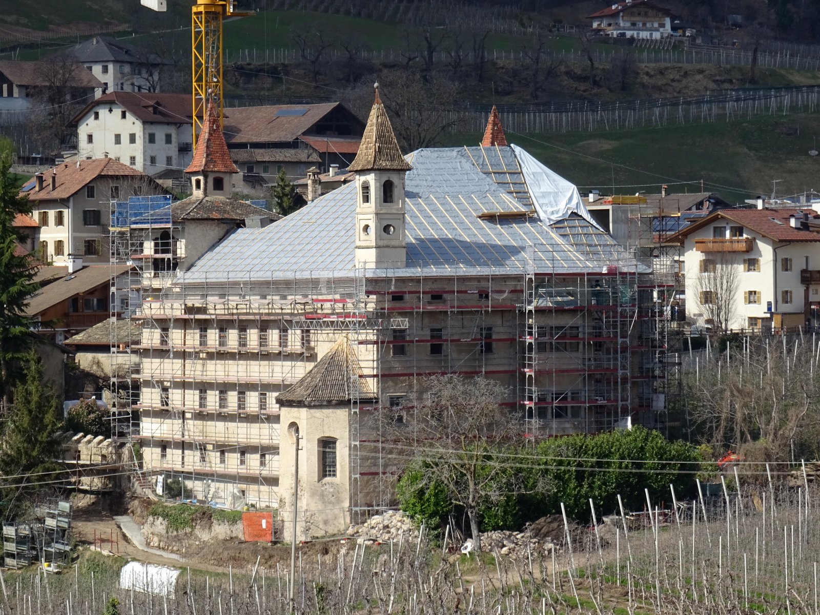 Fahlburg Castle or Valley Castle - Prissian | Secret World Trip Planner