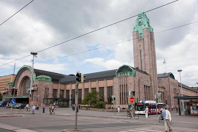Helsinki's main railway station - Helsinki | Secret World Trip Planner