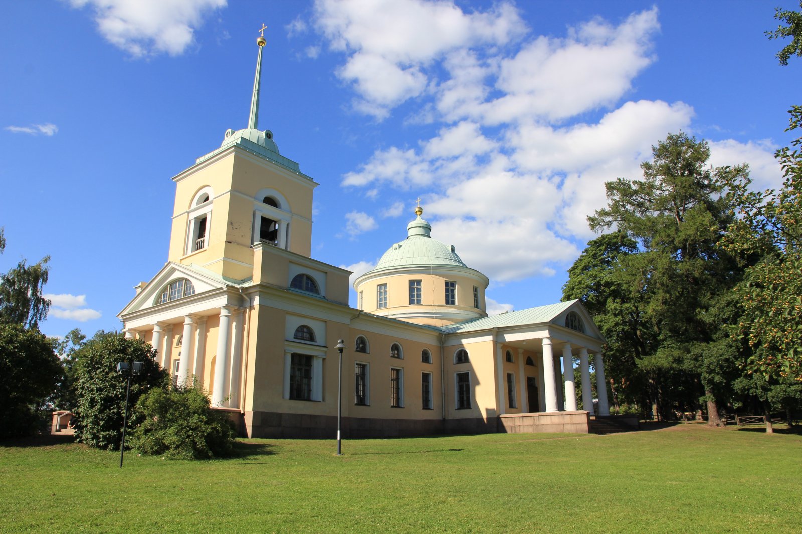 La Iglesia Ortodoxa de Kotka, conocida también como la Iglesia de San Nicolás - Kotka | Secret World Trip Planner