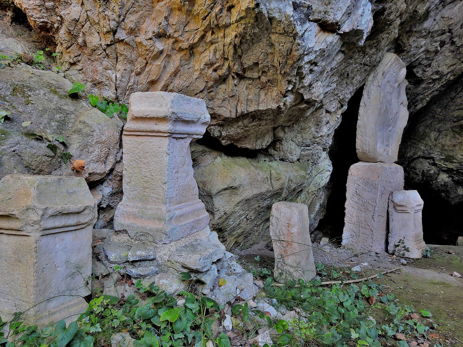 Grotta del Mitreo (Duino Aurisina) - Duino-Aurisina | Secret World Trip Planner