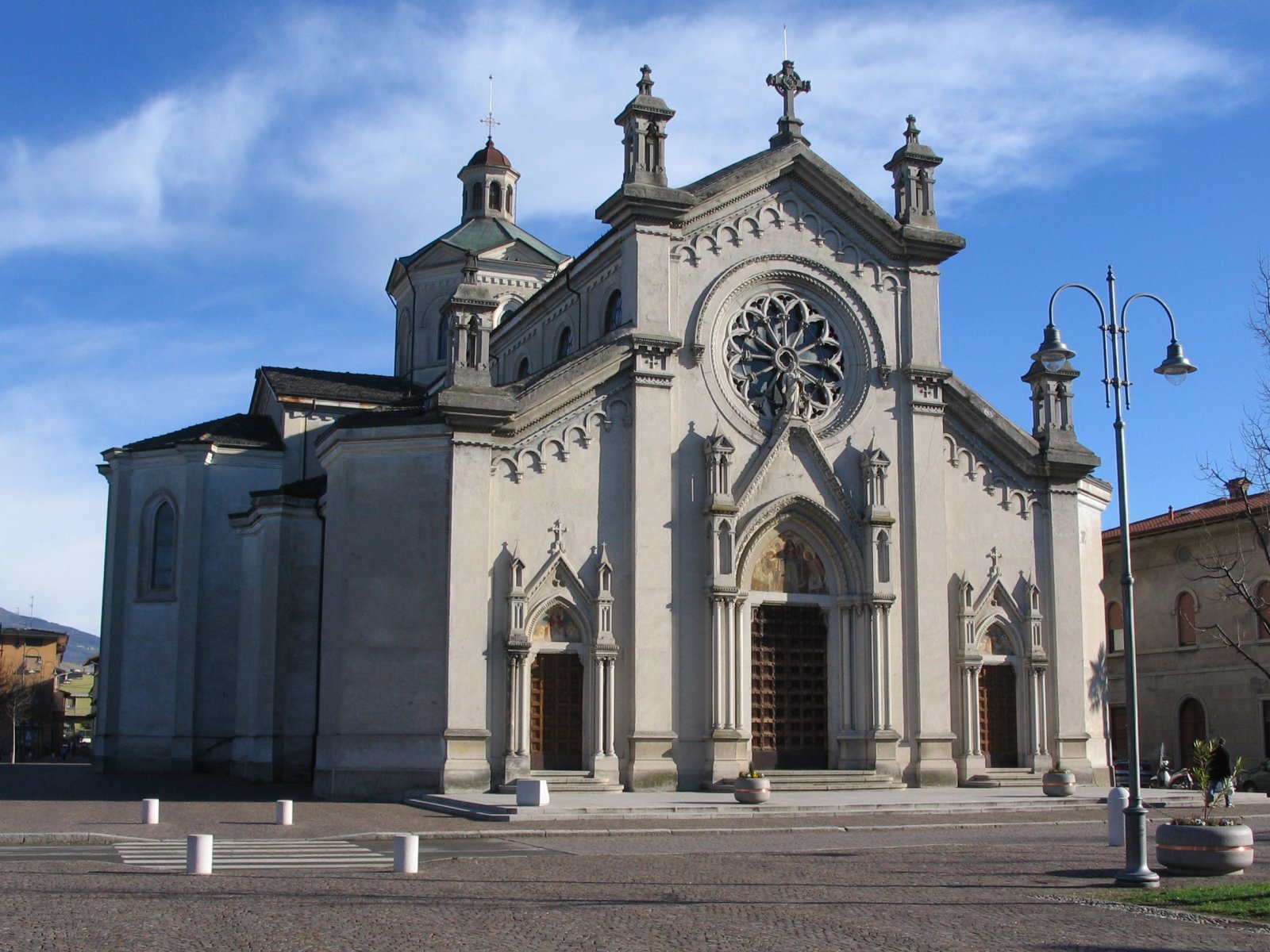 Basilica di Santa Giulia a Bonate - 24040 Bonate sotto BG | Secret World Trip Planner
