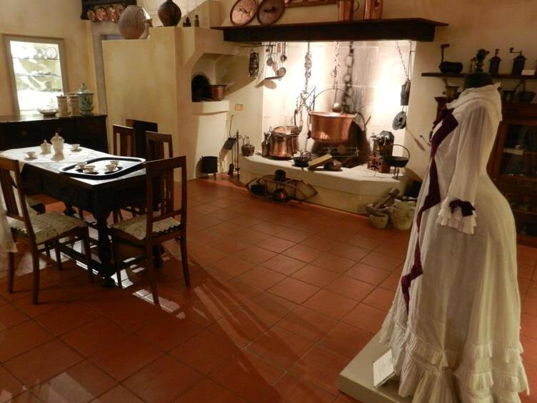 Museu de moda e figurino-Villa Mazzucchelli - Ciliverghe di Mazzano | Secret World Trip Planner
