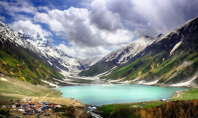 Descubra la serenidad del lago Saiful Muluk: Una joya del valle del Kaghan - Mansehra | Secret World Trip Planner