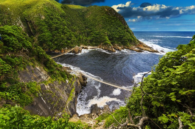 Explorar la majestuosa belleza del río Tormentas | Secret World Trip Planner
