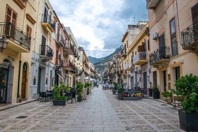 卡斯特拉马尔德尔高尔夫海滨露天剧场 - Castellammare del Golfo | Secret World Trip Planner