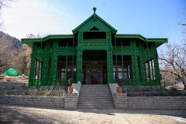 Резиденция Куайд-и-Азама - Ziarat | Secret World Trip Planner