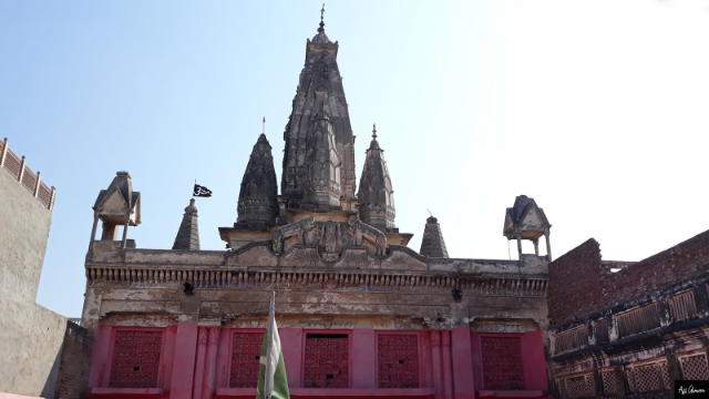 Бара Мандир, большой храм - Chiniot | Secret World Trip Planner