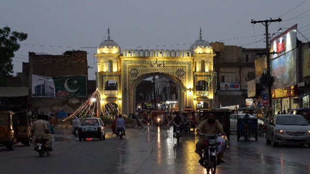 Puerta de Fareed - Bahawalpur | Secret World Trip Planner