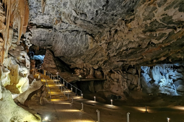 发现坎戈洞穴的奇迹:南非马吉岛之旅 - Oudtshoorn | Secret World Trip Planner