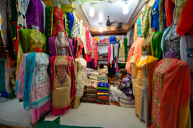 曼格达斯市场：孟买的织物天堂和定制精品天堂 - Mumbai | Secret World Trip Planner