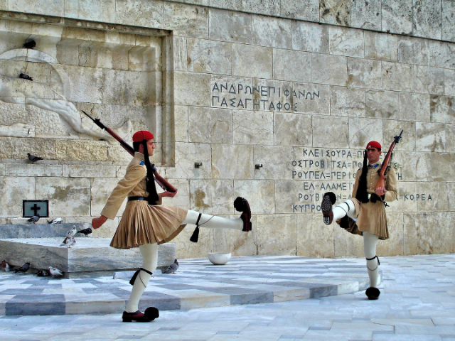 Смена караула - Monument to the Unknown Soldier | Secret World Trip Planner