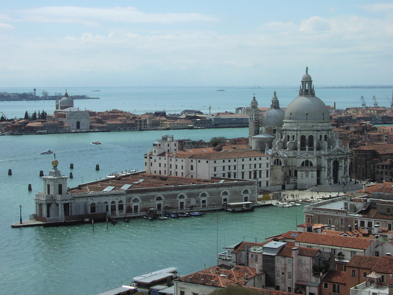 Venezi | Basilique de Santa Maria della Salute - Venezia | Secret World Trip Planner