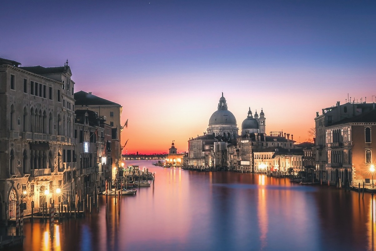 Venezi | Basilique de Santa Maria della Salute - Venezia | Secret World Trip Planner
