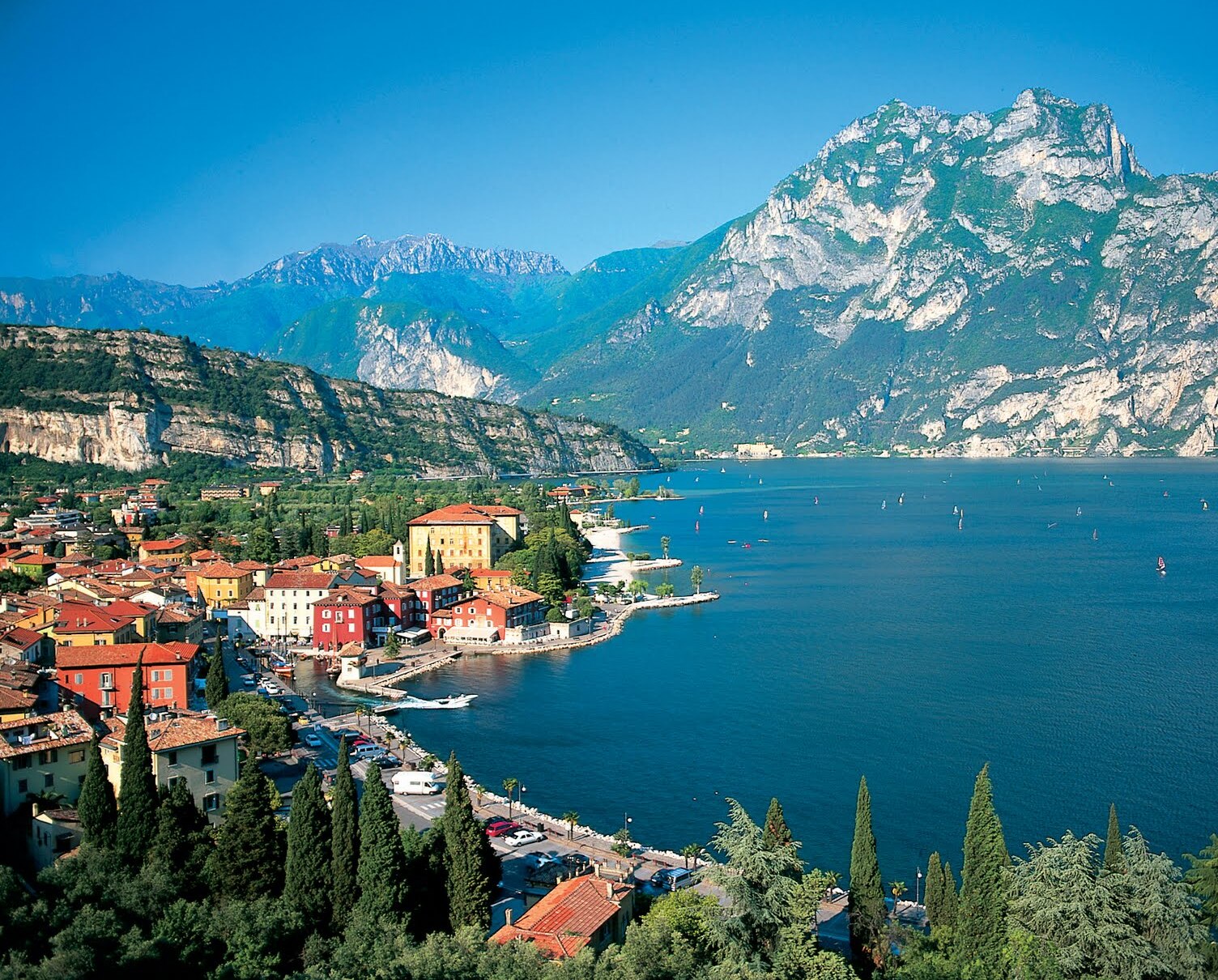 加尔达/il maggiore lago italiano - Lago di Garda | Secret World Trip Planner