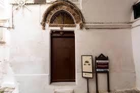 圣地亚哥-德孔波斯特拉18号教堂雄伟壮观... - Ostuni | Secret World Trip Planner