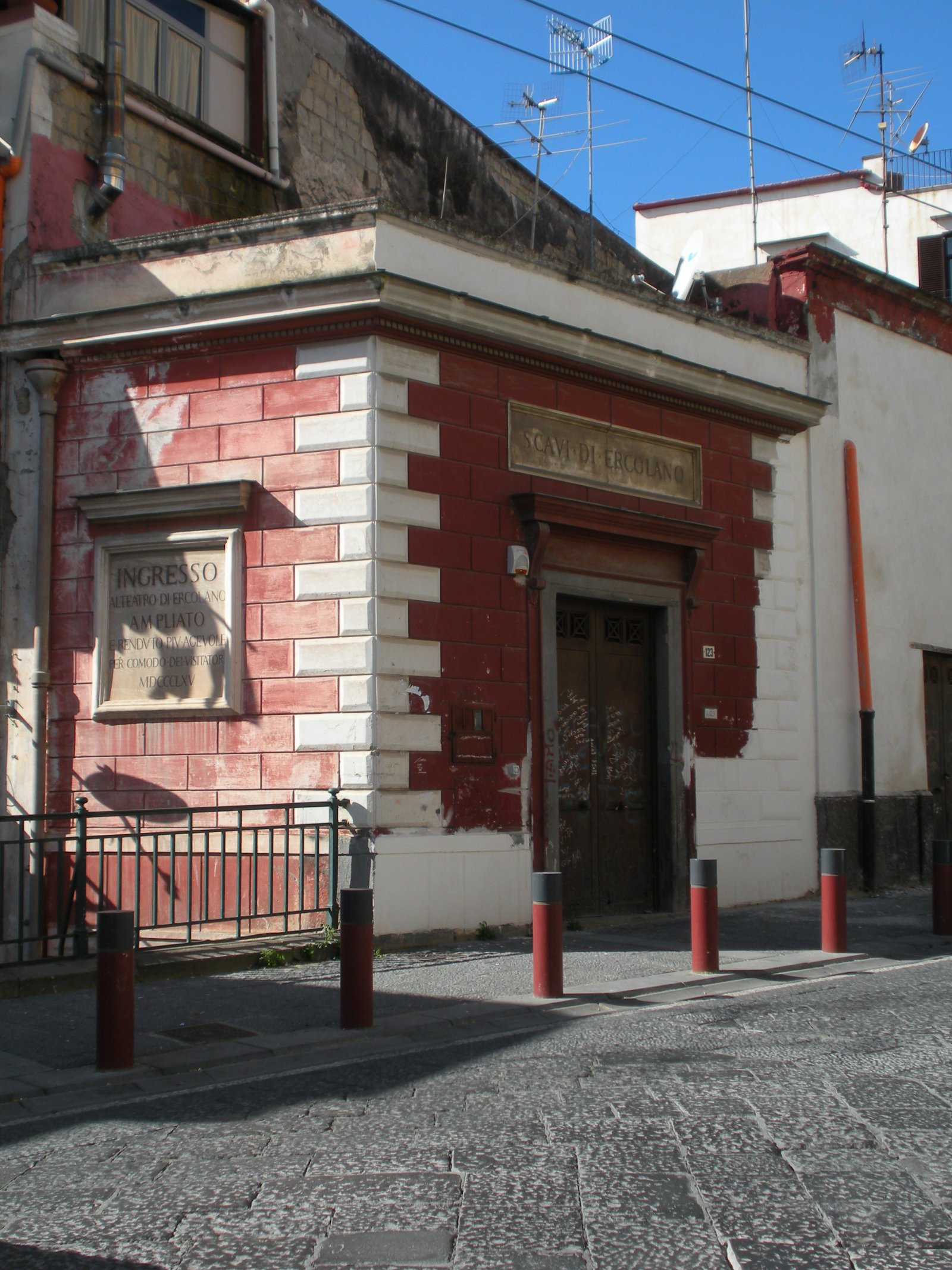 Herculaneum - Römisches Theater - Ercolano | Secret World Trip Planner