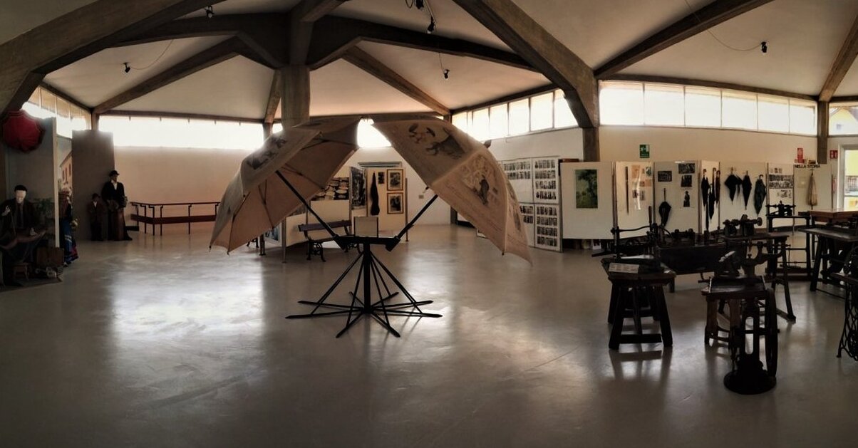기네세 우산 박물관 - Museo dell'Ombrello e del Parasole | Secret World Trip Planner