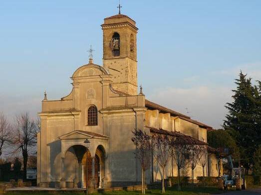The parish church of Cavernago - Cavernago | Secret World Trip Planner