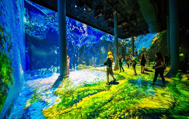 ARTECHOUSE: Where Art Meets Imagination - New York | Secret World Trip Planner