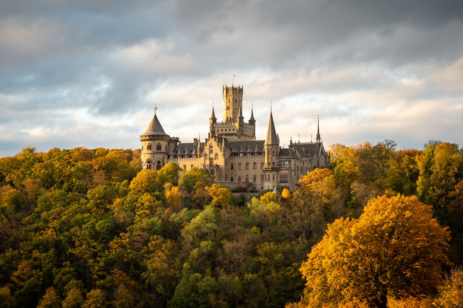 El castillo de Marienburg - Pattensen | Secret World Trip Planner