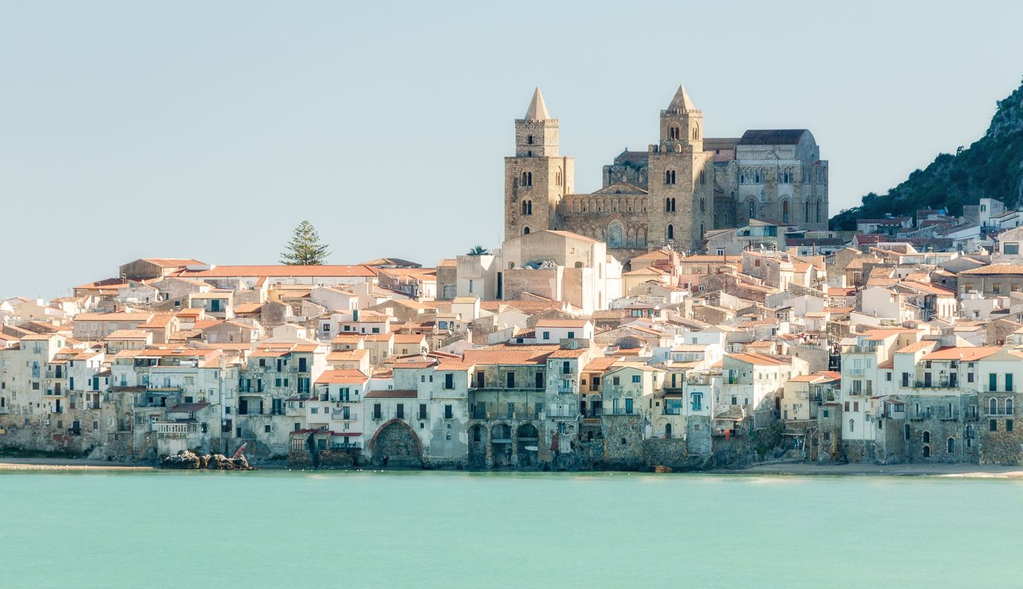 체팔루 - 90015 Cefalù PA | Secret World Trip Planner