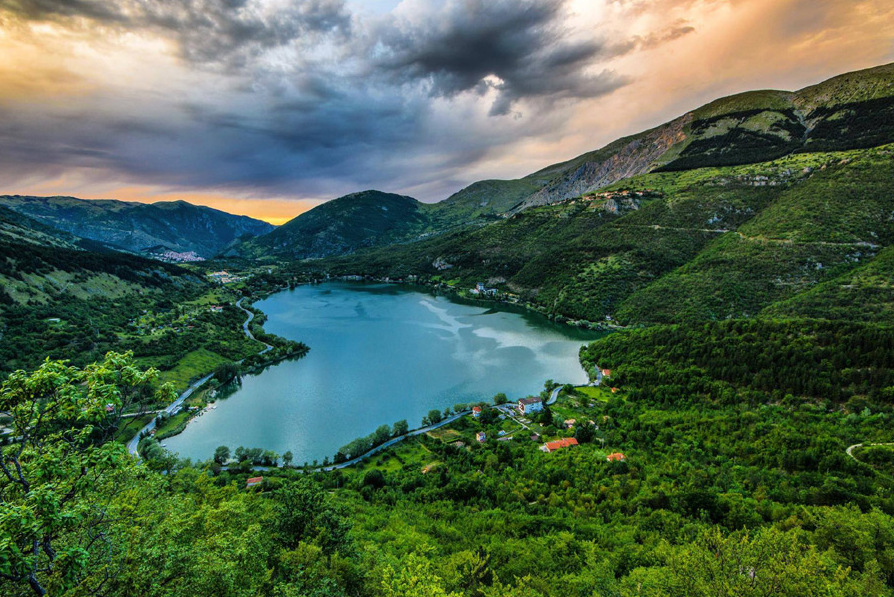 Der Scanno-See und das wilde Sagittarius-Tal - Lago di Scanno | Secret World Trip Planner
