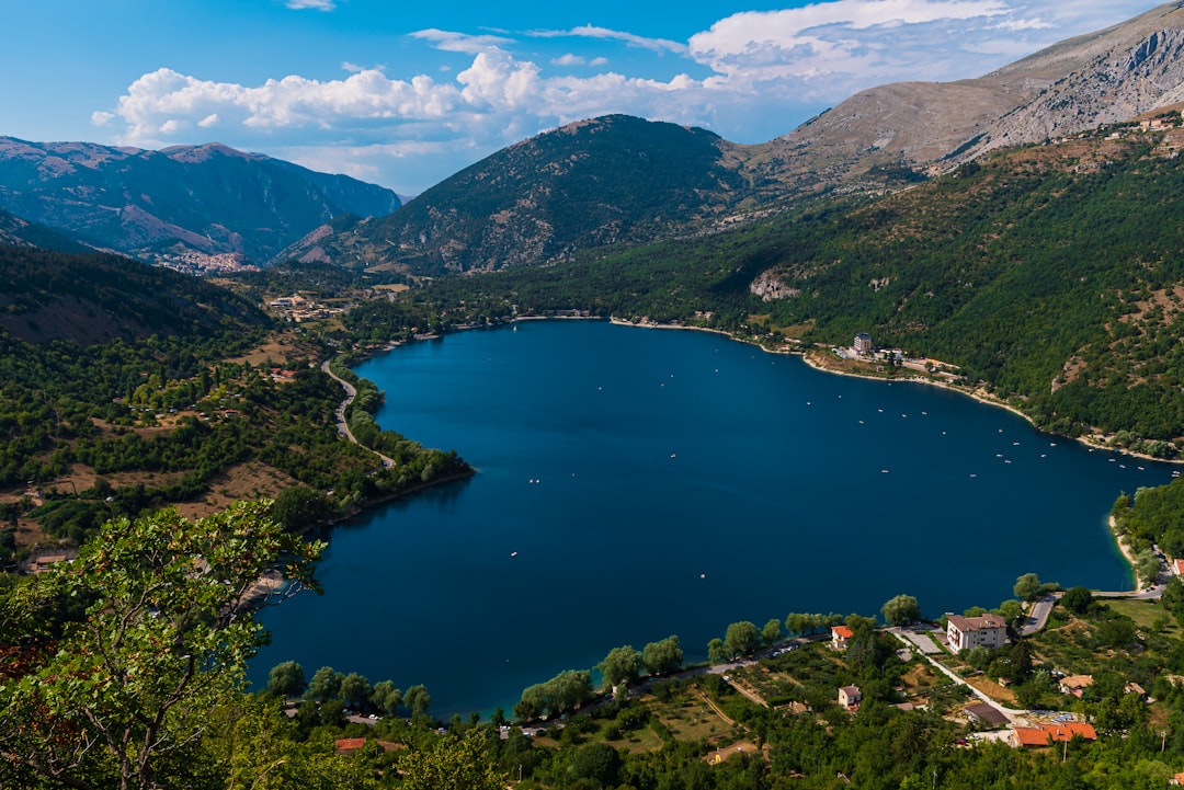 Der Scanno-See und das wilde Sagittarius-Tal - Lago di Scanno | Secret World Trip Planner