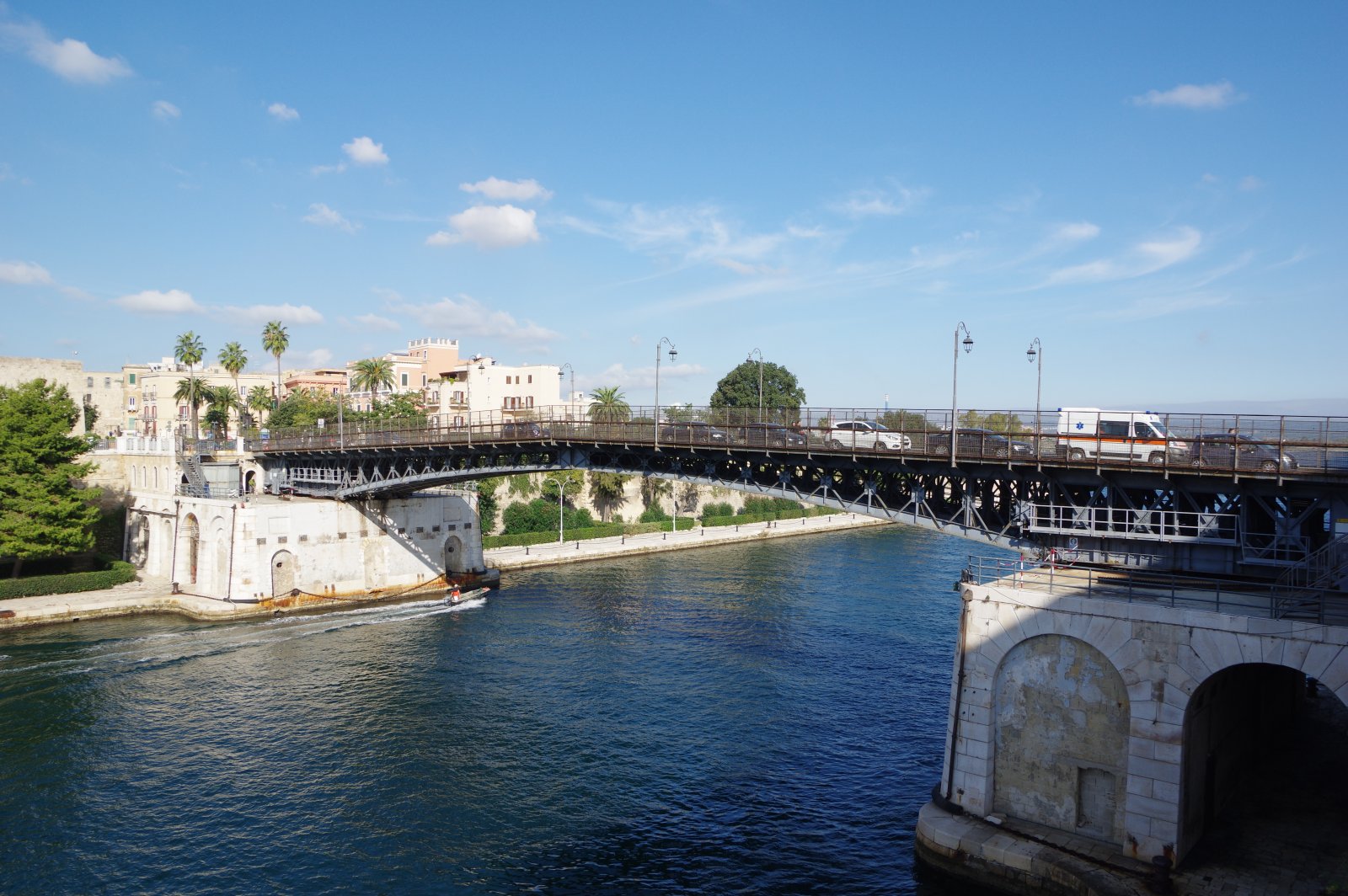 Taranto and the Ponte Girevole - Taranto | Secret World Trip Planner