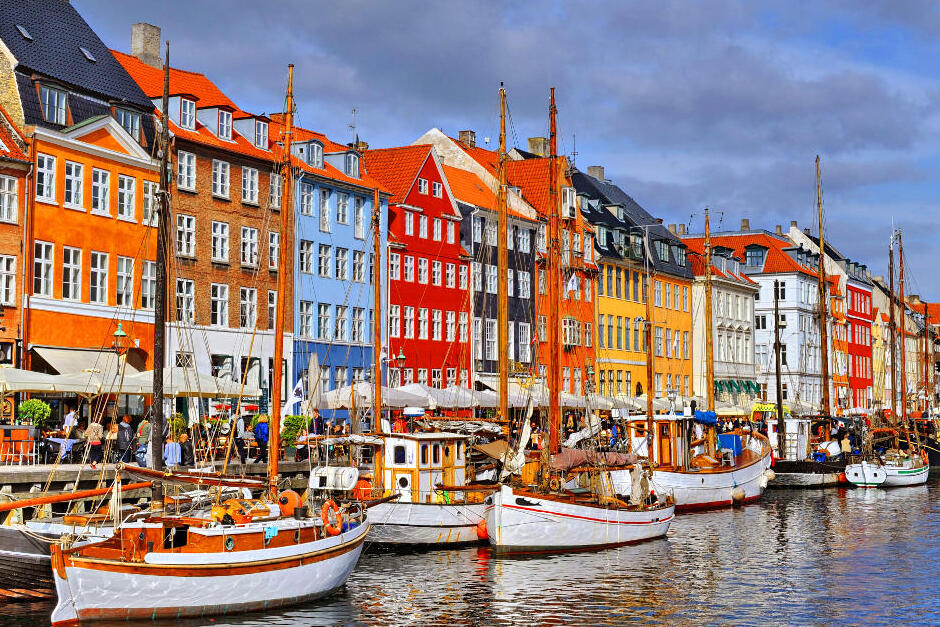 니하번 코펜하겐 그림 같은 항구 - Nyhavn | Secret World Trip Planner