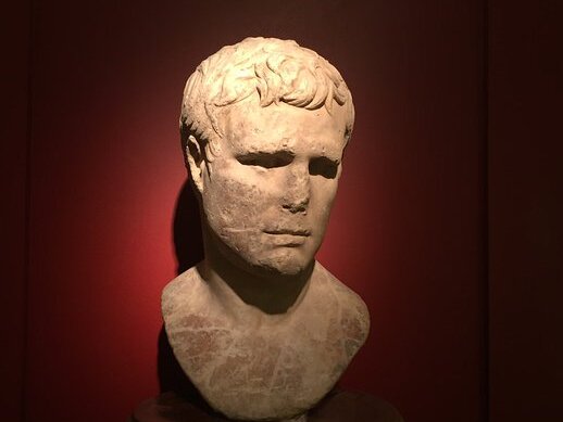 Musée archéologique Vito Capialbi et le buste d'Agrippa - Vibo Valentia | Secret World Trip Planner