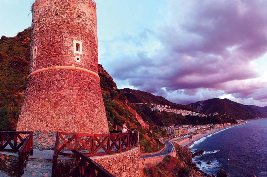 Calábria e o espetáculo da Costa Viola - Bagnara Calabra | Secret World Trip Planner