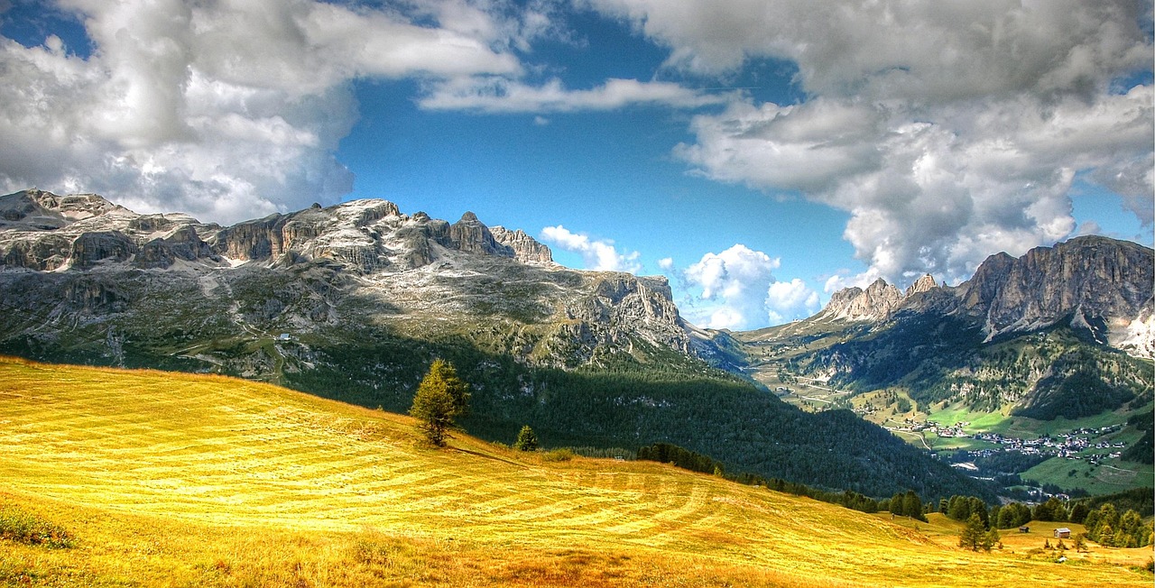 Расположенный среди высокогорных лугов: Хижина Segantini - Passo Rolle | Secret World Trip Planner