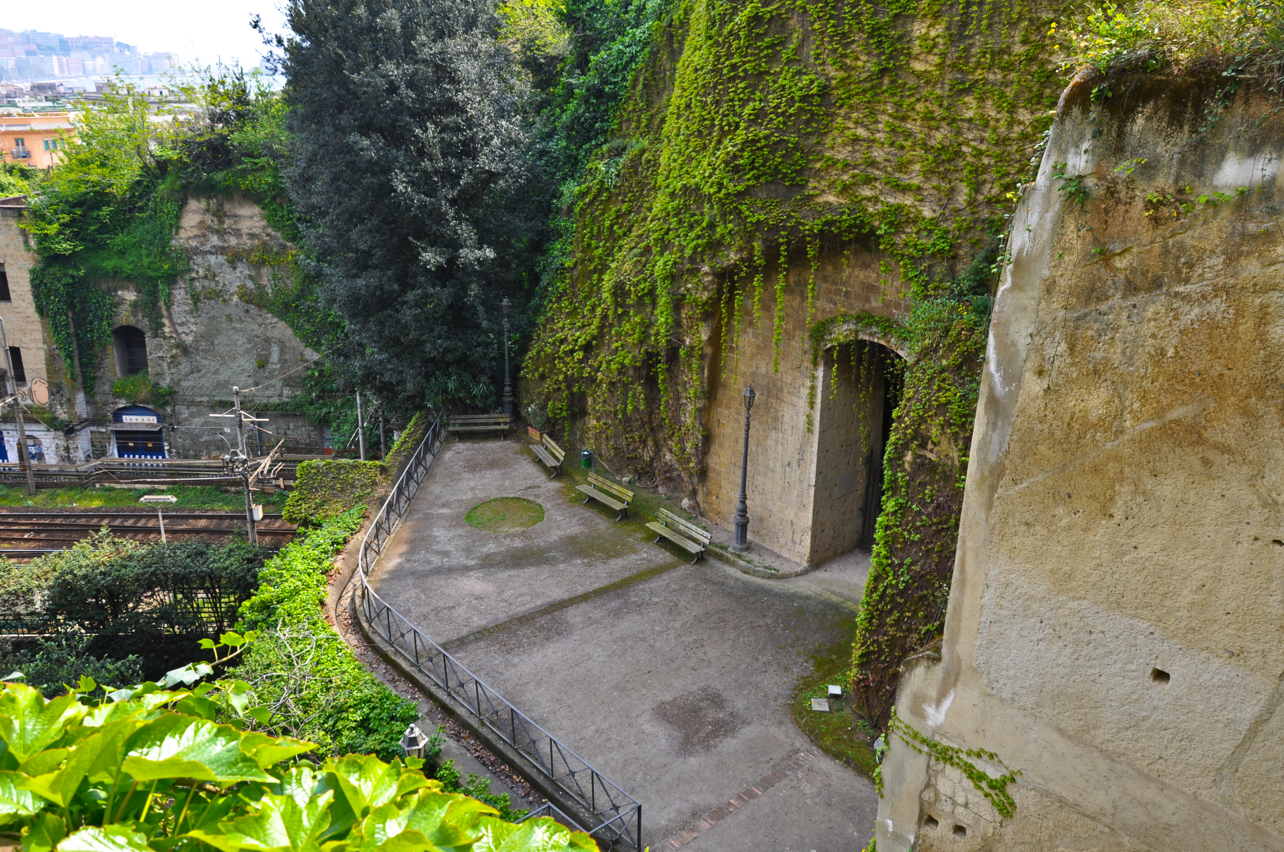 Parc Vergiliano à Piedigrotta - Napoli | Secret World Trip Planner