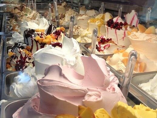 Martinucci y su delicioso helado — Lido Marini
