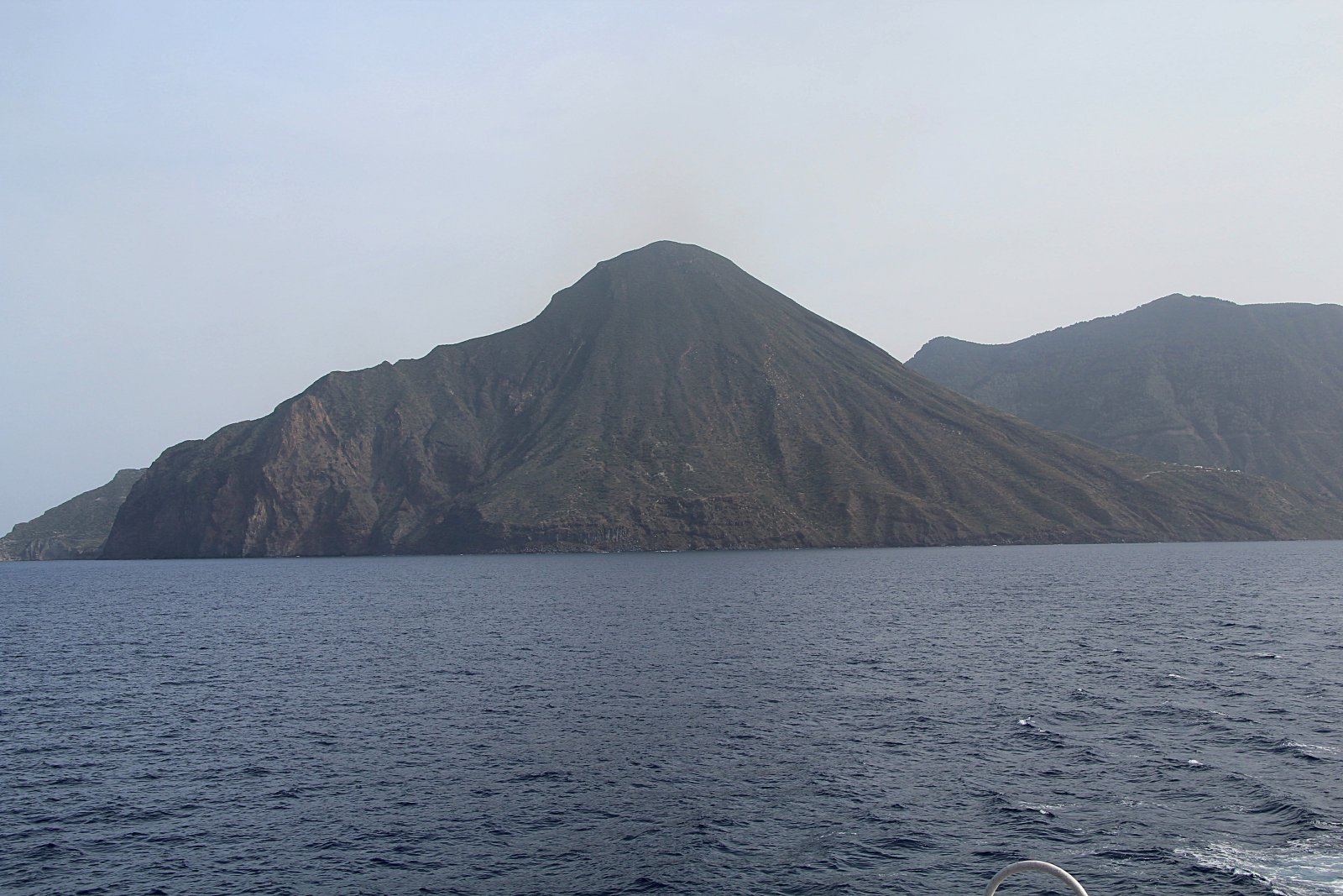 Sicile | Le Mont Porri sur l'île Salina - Monte dei Porri | Secret World Trip Planner