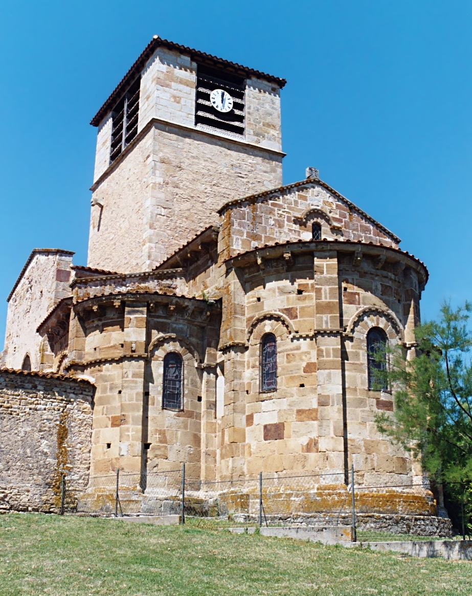 Auvergne / Eglise Saint-Jean, - Glaine-Montaigut | Secret World Trip Planner
