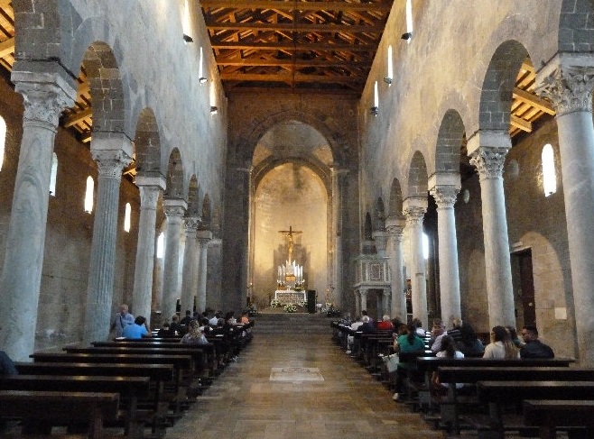 Catedral de Casertavecchia - Caserta Vecchia | Secret World Trip Planner